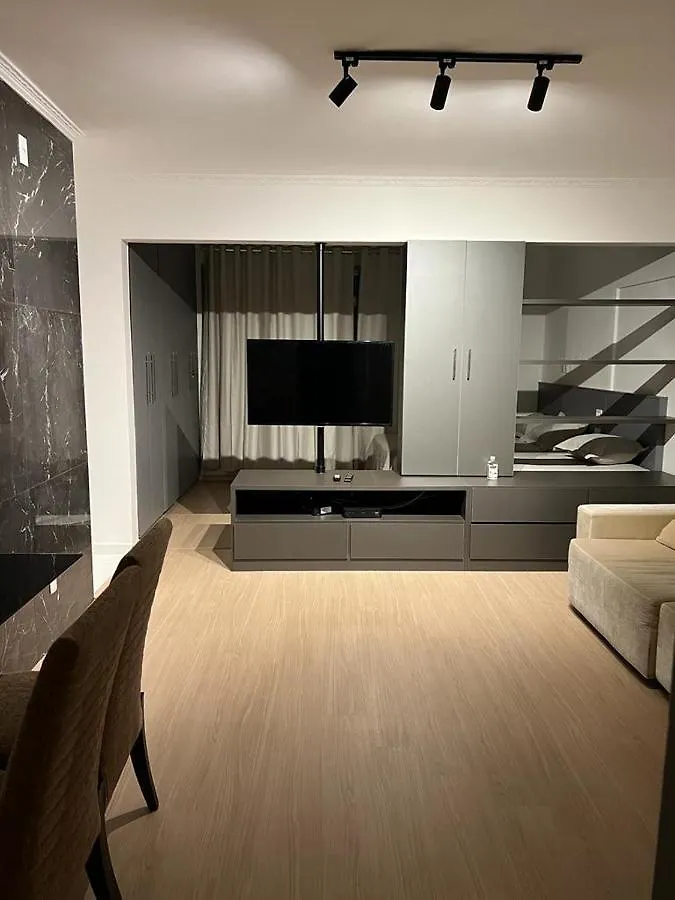 Apartamento Para Pessoas De Familia Ou A Negocio, Ap Lindo Aconchegante No Bras Proximo Igreja Mundial,Mercado Municipal, 25 De Marco, Templo Salomao, Metro Dom Pedro Ll, Bancos, Mercado E Etc São Paulo Apartament