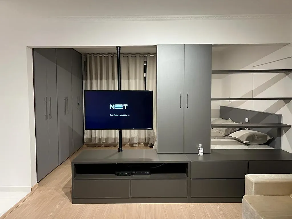 Apartamento Para Pessoas De Familia Ou A Negocio, Ap Lindo Aconchegante No Bras Proximo Igreja Mundial,Mercado Municipal, 25 De Marco, Templo Salomao, Metro Dom Pedro Ll, Bancos, Mercado E Etc São Paulo